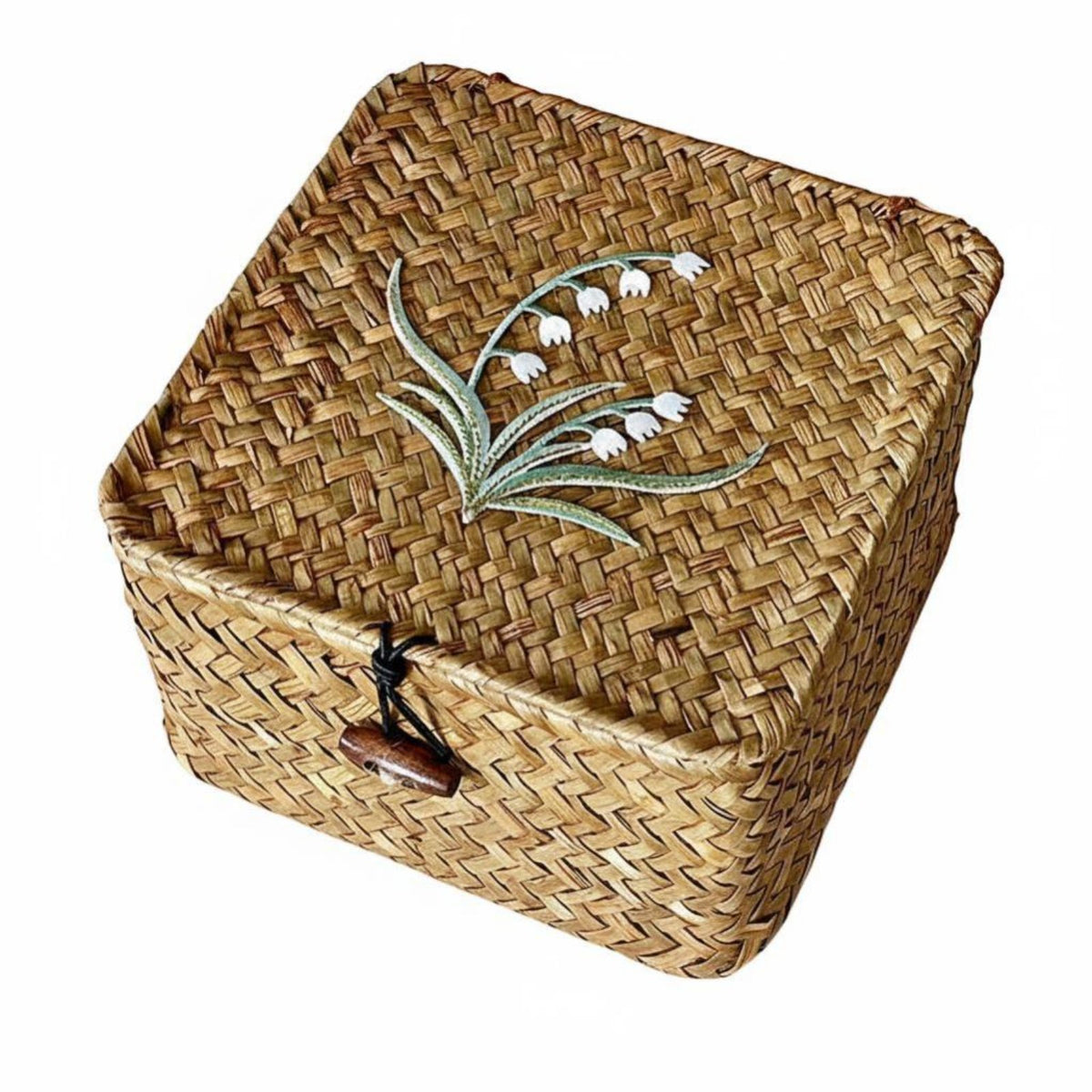 Includes Lid Lidded Wicker Basket Traditional and design Woven Case with Toggle Clasp Handwoven Design Storage Box Decorative for Gift Givers, Home Decorators, Desktop, Living Room, Bedroom, Bathroom