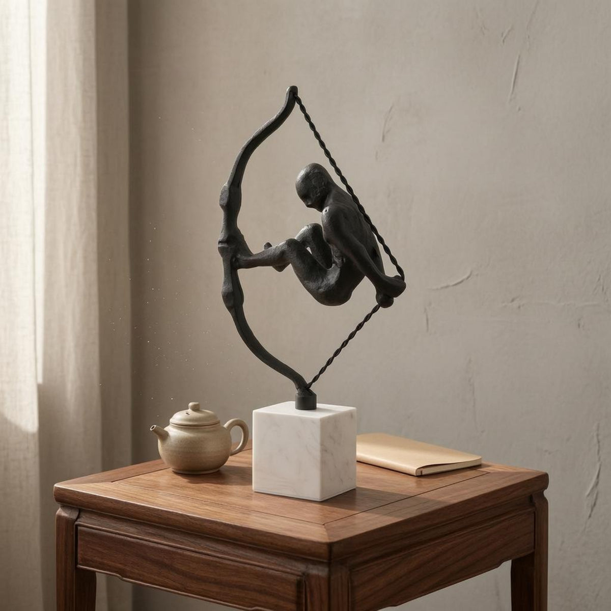 Abstract Figure Sculpture Matte Finish Tabletop Ornament Black Minimalist Abstract Figurine for Coffee Table