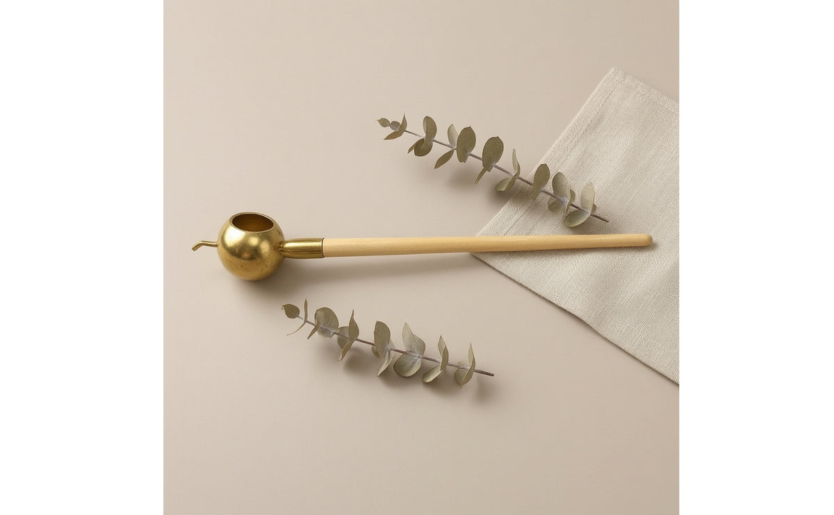 Fine-Tip Wax-Resist-Dye Copper Pot Pen Gold-Toned Canting Tool Hand-Held Batik Pen with Wooden Handle for Crafters