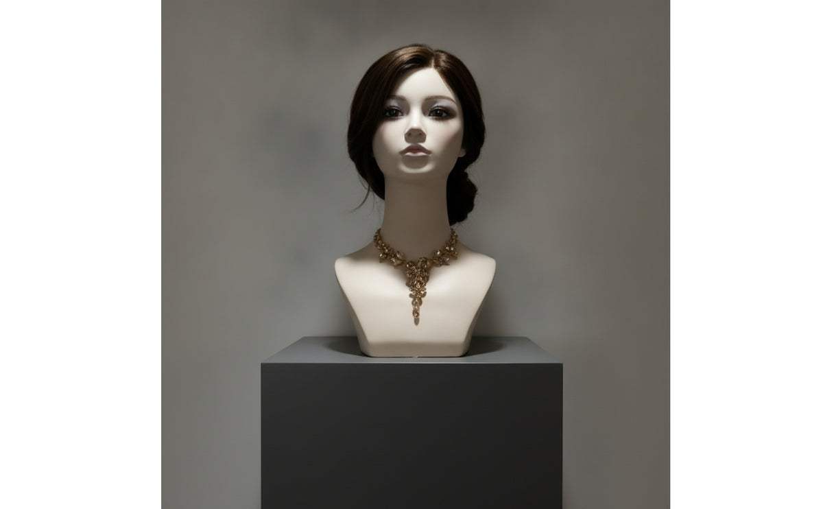 Mannequin Head with Shoulders Realistic Mannequin Head Life-Sized for Jewelers, Cosplayers, Salons, Jewelry Stores, Shop Shopfronts