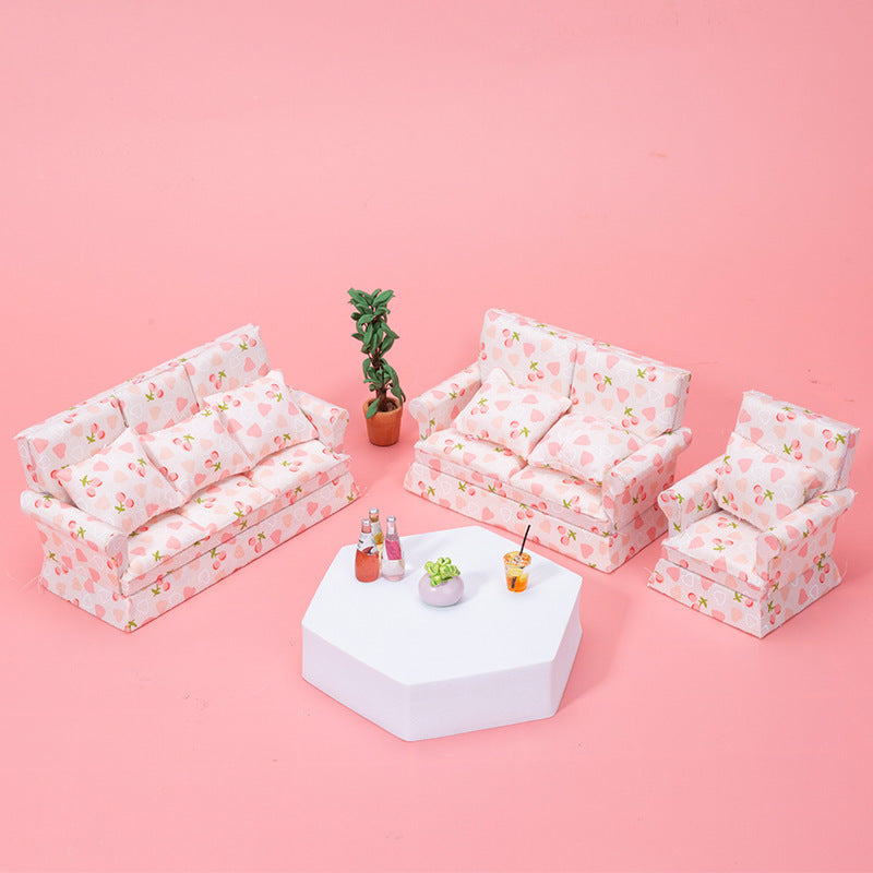 1:12 Dollhouse Miniature Furniture Model Living Room Micro Scene 12-Point Three-Seat Heart Sofa