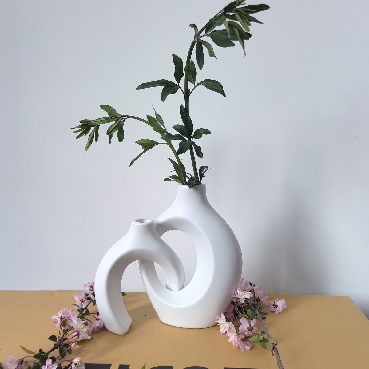 Metal Horn-Shaped Vase for Artificial Flowers