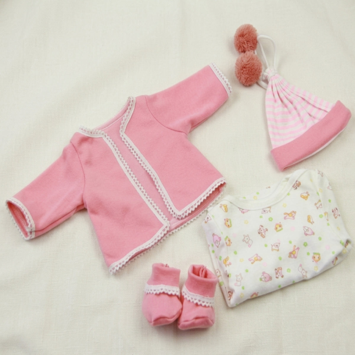 4 Pieces Reborn Doll Clothes Set Soft Material Toy Accessory Cute Design
