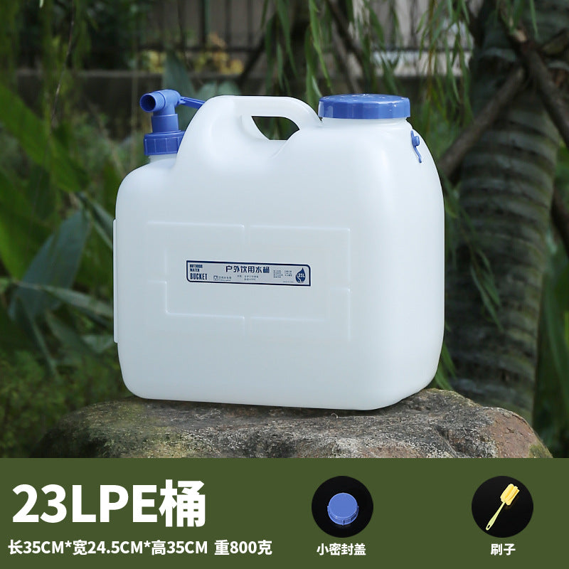 White / 23L