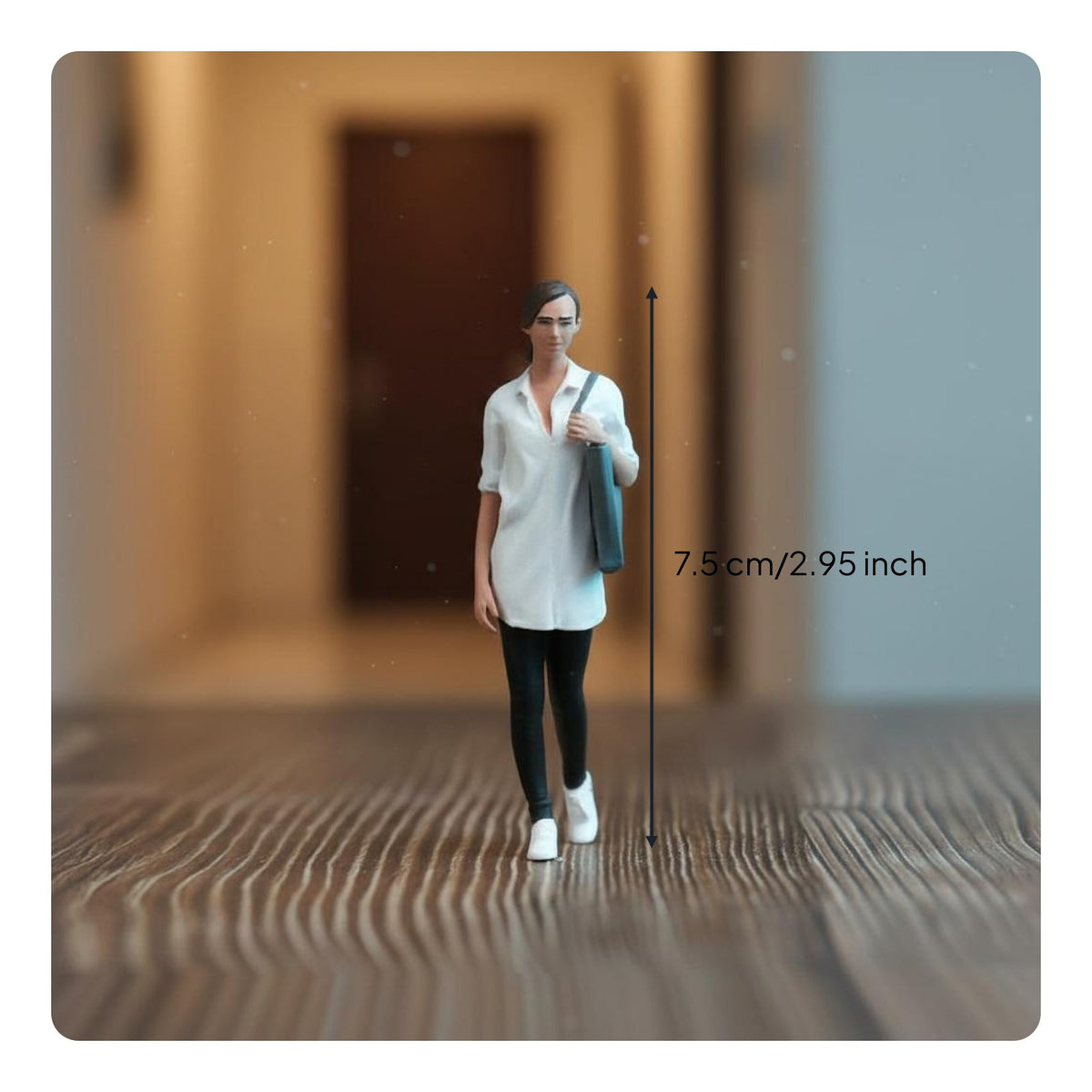 1:18 Scale Female Figure Figure Finely Detailed Hand-Painted Female Miniature
