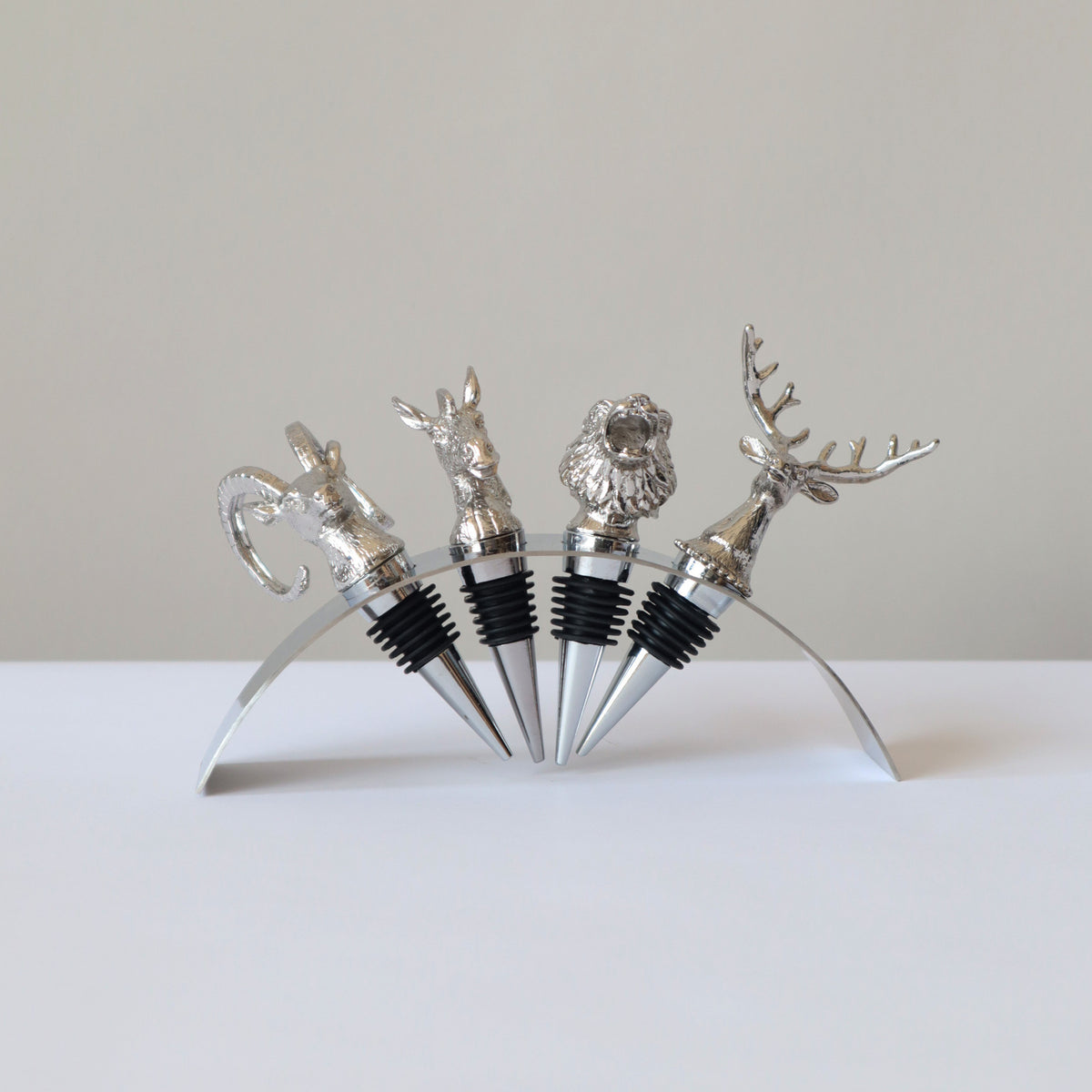Modern Luxury Metal Wine Rack Animal Figurine Decoration