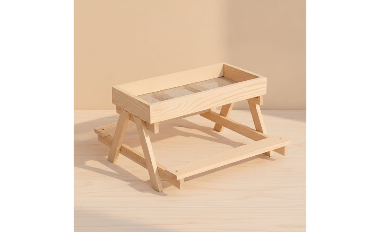 Wooden Fowl Feeder Fowl Feeder Trough Rustic Bird Feeding Trough for Backyard Chickens, Chicken Coop, Farmyard