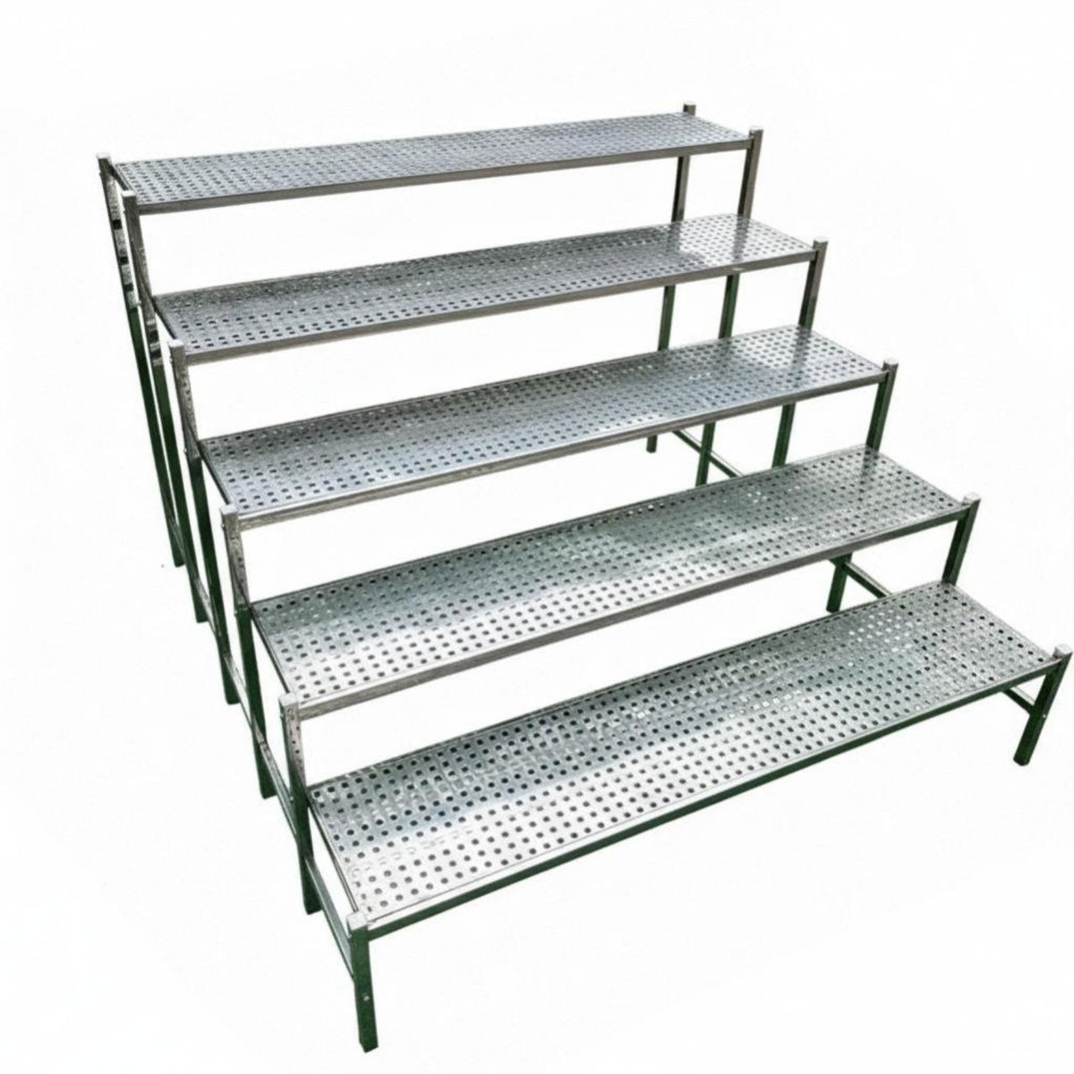 Stepdesign Flower Rack Indoor & Outdoor Use 3-Tier Plant Stand Space-Saving Large Capacity for Gardeners, Homeowners, Balcony