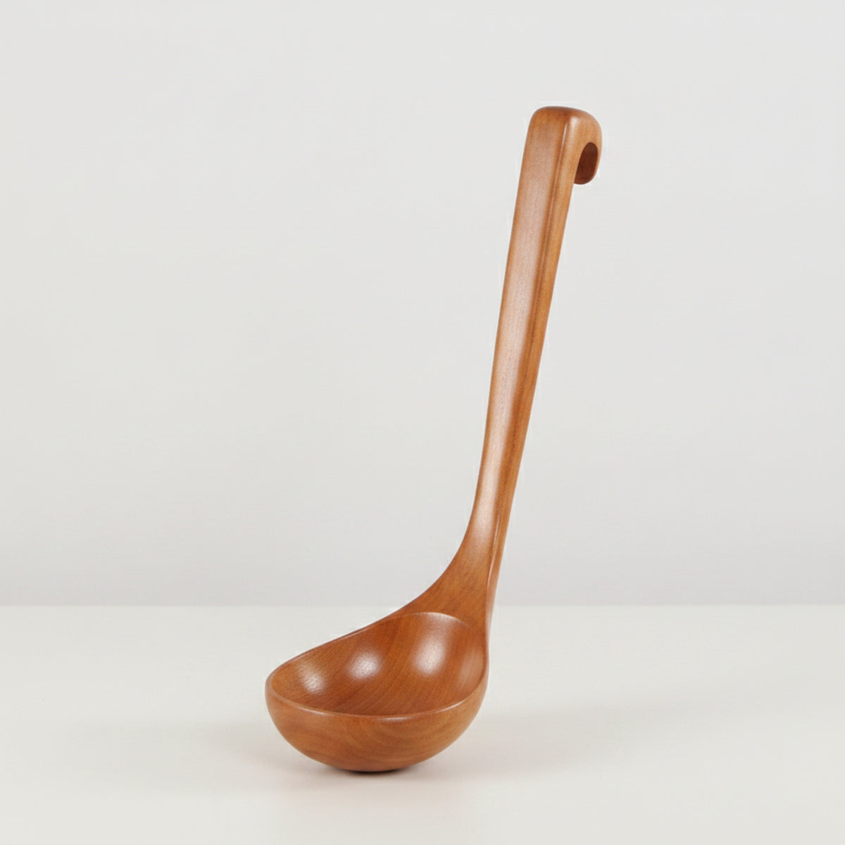 Soup Ladle Long-Handle Wooden Ladle Deep-Bowl Wooden Spoon with Back Hooks for Home Cooks, Hosts, Hot Pot, Dining Table