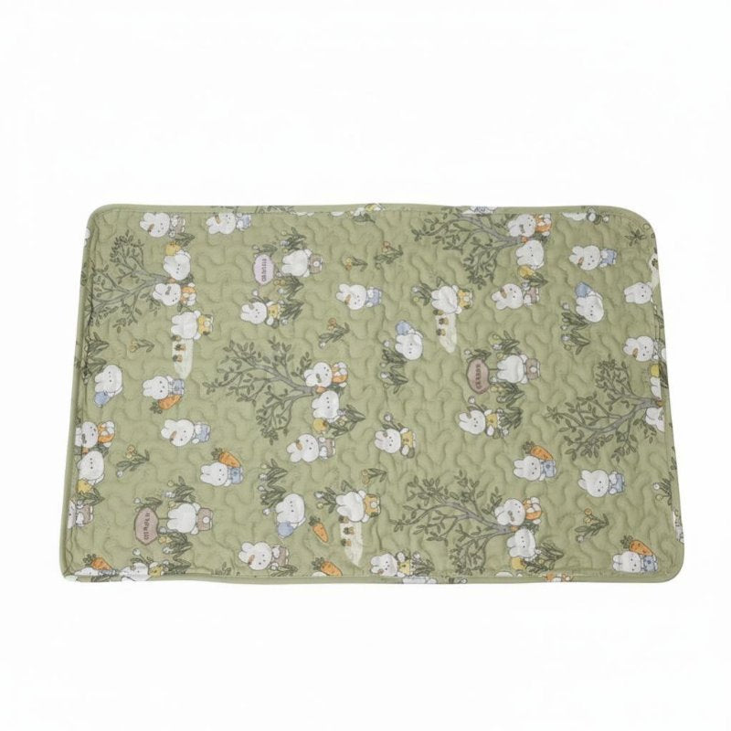 All-Season Small Animal Enclosure Base Mat, Thick Plush Pet Bed, Multi-Functional Sleeping Blanket, Random Cartoon Design, For Lop Rabbits, Guinea Pigs