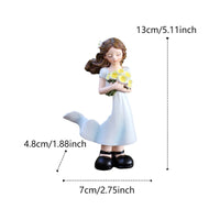 Girl Holding Flowers Figurine Artisanal Appearance Resin Girl Statue Decorative Sculpture for Windowsill
