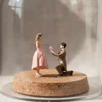 2 Pieces Proposal Scene Figurine Set Hand-Painted for Dioramas, Model Collectors