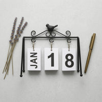 Bird Flip Calendar Hanging Date Cards Metal Flip Desk Calendar Black Iron