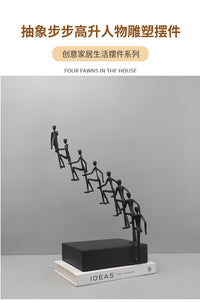 现代简约抽象铸铁步步高升人物雕塑摆件客厅玄关书房软装家居饰品