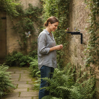 Wall-Mounted Bird Bath with Hook Metal Wall Bird Bath Long-Lasting for Patio