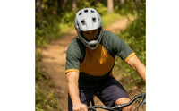 Impact Resistant Helmet with Detachable Chin Bar Safeguarding Adult Mountain Bike Helmet Removable Ventilated for Bmx Riders, Adults, Downhill Riding