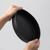 Plant Saucers with Drainage Grooves, Heavy Duty PE Material Trays, Nestable Drip Tray and Pot Saucer for Outdoor Garden Plants, Floor Standing