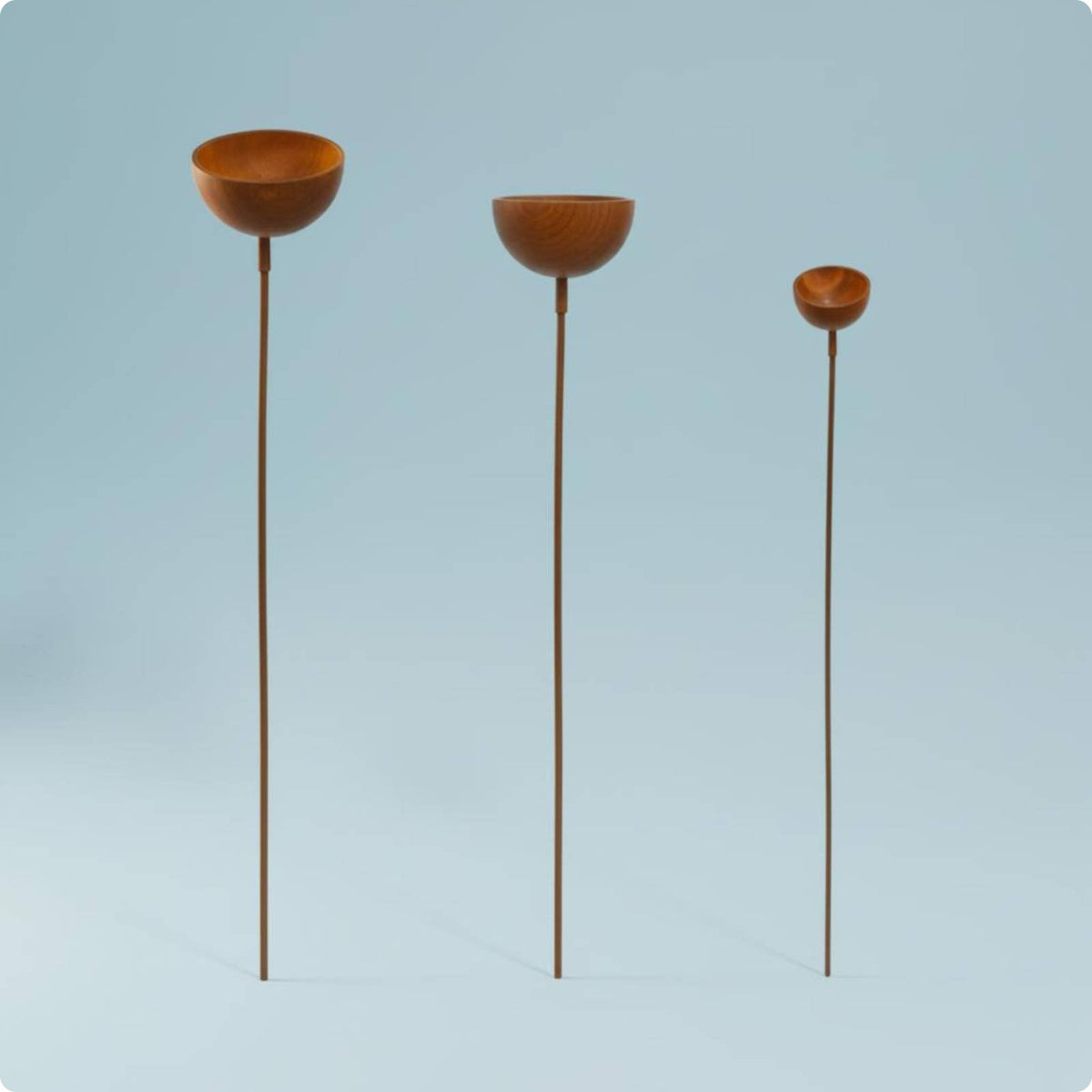 Rusted Rainwater Collector Easy to Install Ground Stake Rain Catcher