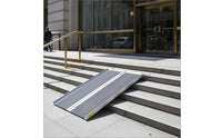 Anti-Slip Surface Foldable Aluminum Ramp Rustproof Mobility Aid CE Certified for Stairs, Doorways