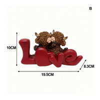 Mother's Day Gift Highland Cow Figurine Creative Design Resin Calf Ornament Adorable Love Themed Cow Figure Handmade for Mom, Couples, Desktop, Bookshelf, Office
