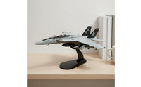 Detachable Landing Gear 1/72 Scale F/A-18F Model Highly Detailed F/A-18F Super Hornet Model Includes Display Represent Collectors Enthusiasts, Desk Decoration