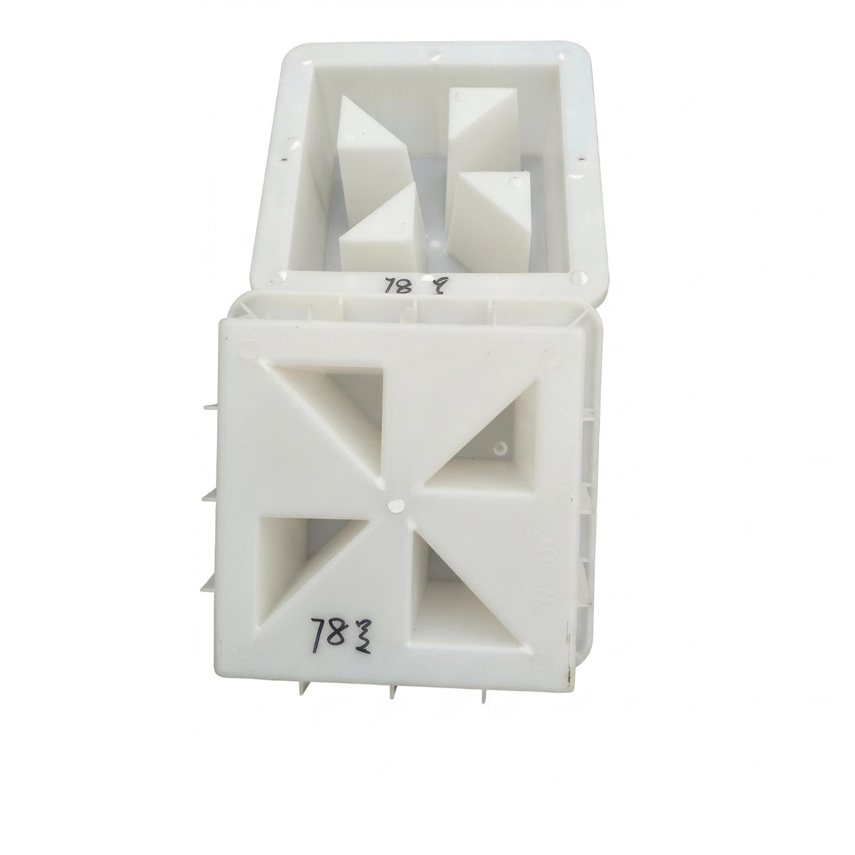 Concrete Hollow Brick Form White Building Supply Long-Lasting