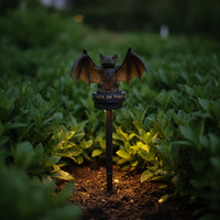 Sun-Powered Lamp Lantern with Nocturnal Creature Figure Halloween Solar Nocturnal Creature Stake Light Spooky Decor for Homeowners, Decorators