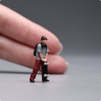 1/64 Skateboarder Figurine Realistic 1/64 Scale Figure High Detail Diorama Prop for Hobbyists