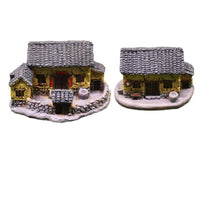 Miniature House with Yard Compact Figurines Resin for Dioramas, Hobbyists