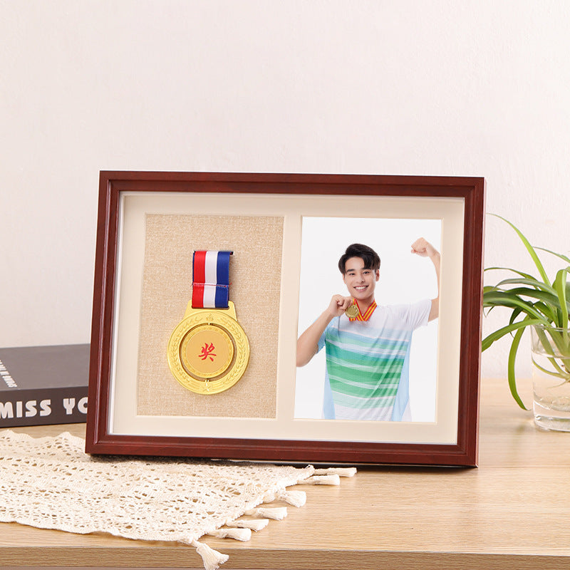 Mahogany / A4 1 Medal 1 Photo