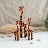 3 Pieces Wooden Giraffe Figurine Set for Living Room, Bookshelf