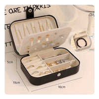 Portable Travel Jewelry Case Hard-Shell Jewelry Organizer with Earring Plate Safeguarding Space-Saving for Women, Travelers, Dresser