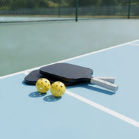 2 Pieces Honeycomb-Core Pickleball Paddle Set with Balls Textured Grip Pickleball Paddle Set Anti-Slip Sports Equipment Portable for Training