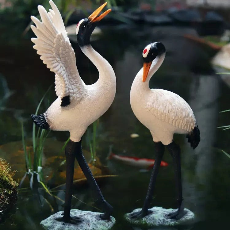 Garden Resin Crane Ornament with Water Flow Landscape for Courtyard Lawn and Fish Pond Decoration