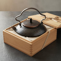Hand-Forged Kettle Fitted Lid Kitchen Vessel Arched Handle for Water Heating