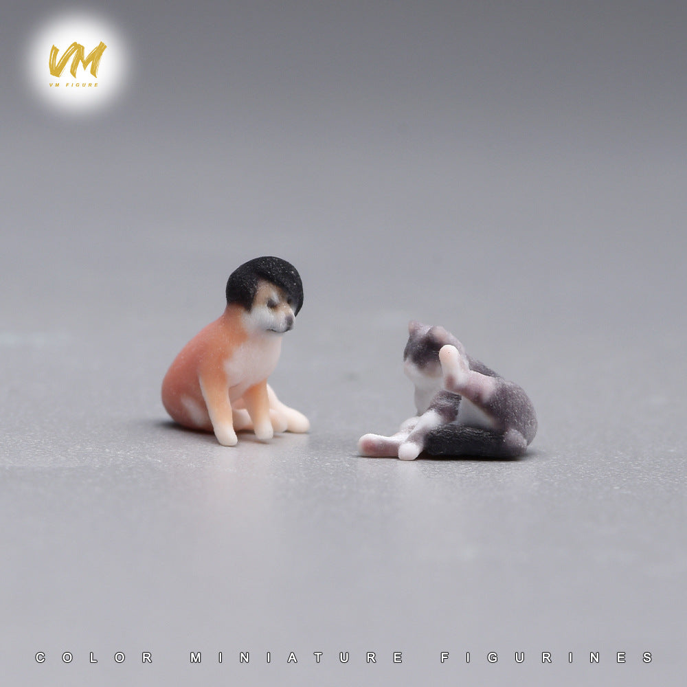 VM 1/64 Miniature Cat and Dog Model Resin Figurine