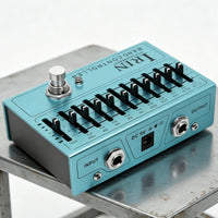 Independent Output Volume 10-Band Equalizer Pedal Wide Frequency Range 10 Band Equalizer Pedal ±12 dB Gain Guitar Equalizer Stompbox Compact Size for Musicians, Stage Performance, Home Practice, Recording Studio