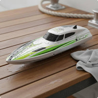 RC Speed Boat Self-Righting Distant Control Speed Boat LED Lights for Pond, Boys