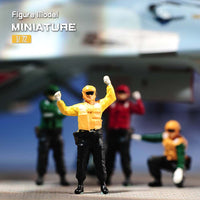 VM 1/72 Pilot and Chinese Ground Crew Aircraft Carrier Deck Diorama Model with Figures