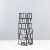 Modern Minimalist Nordic Style Square Iron Wire Basket for Desktop Storage and Organization
