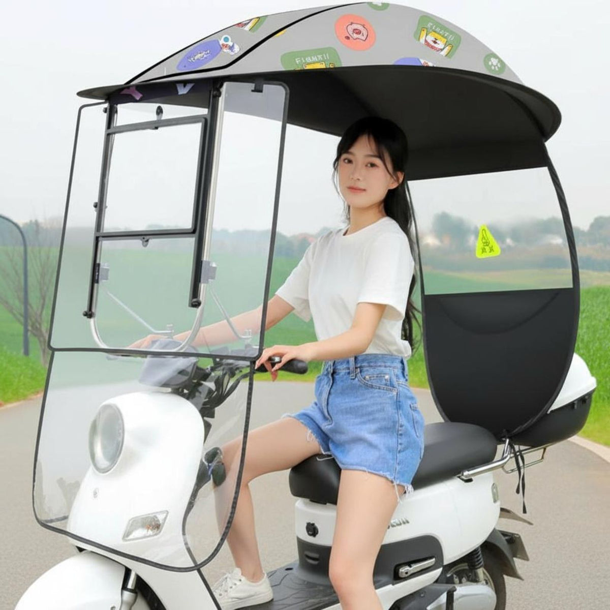 Removable electric motorcycle sun shade