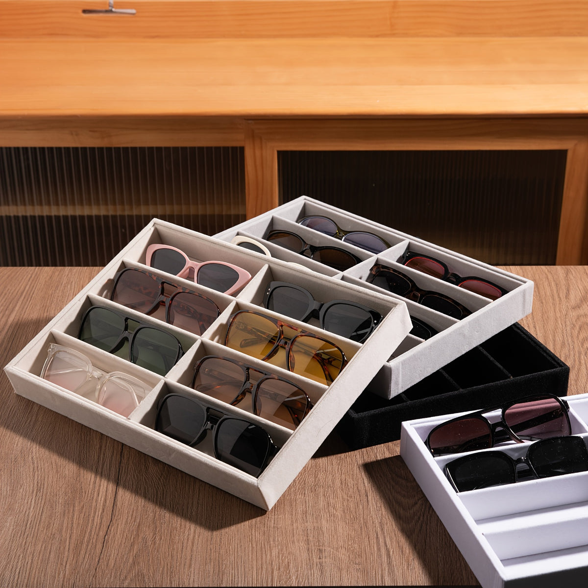 Two-Row Eight-Compartment Velvet Sunglasses Display Box for All Eyewear Storage