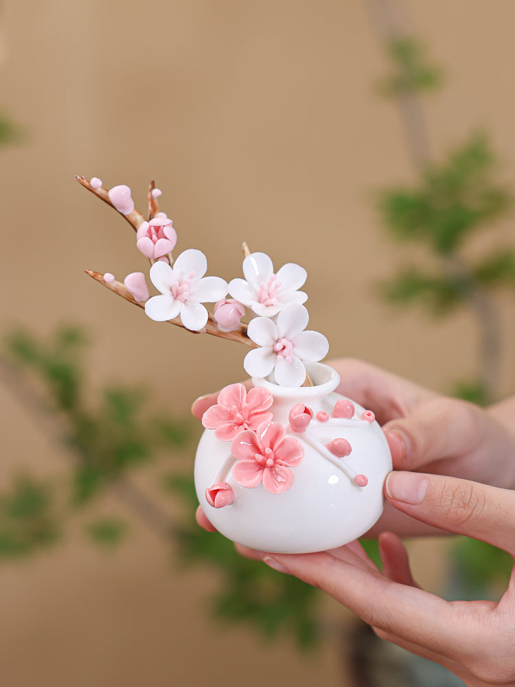 景德镇陶瓷花瓶梅花摆件客厅插花装饰品高级感轻奢小众设计感花器