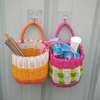 Plastic Woven Basket for Kitchen Storage, Retro Wall-Mounted Hand-Woven Small Flower Basket, Rattan-Style Hanging Basket for Onion, Ginger, Garlic