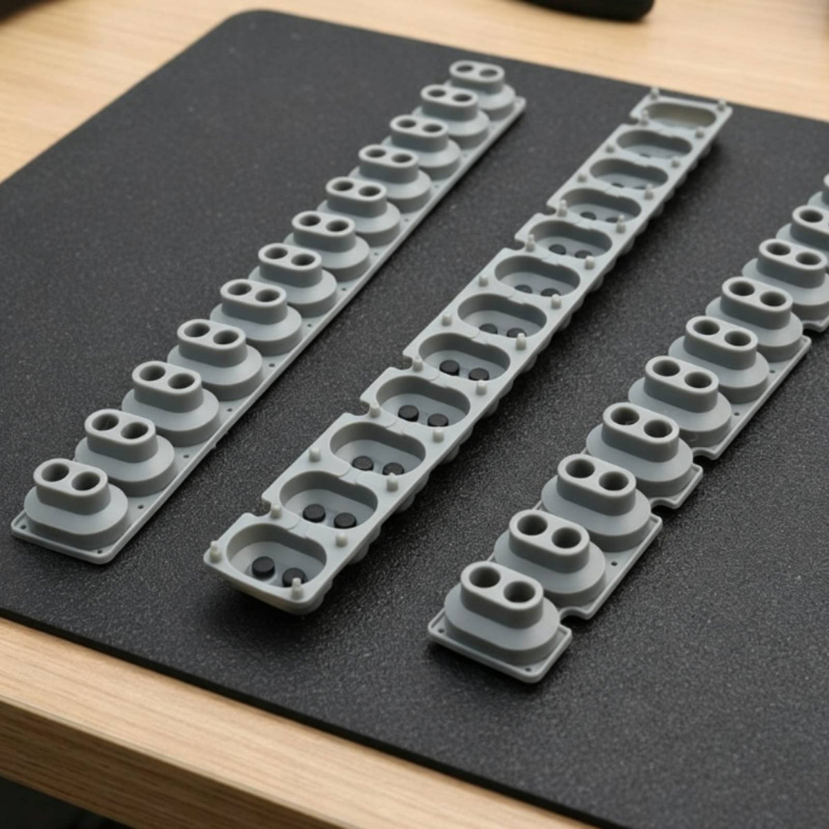 Replacement Part 7-Key Conductive Rubber Strip High Sensitivity Synthesizer Key Contact Rubber