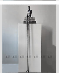 轻奢创意黑色抽象长腿金属人物雕塑装饰样板间大堂售楼部玄关摆件