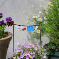 Clothesline Garden Sign Easy to Insert Decorative Iron Plant Sign Lightweight