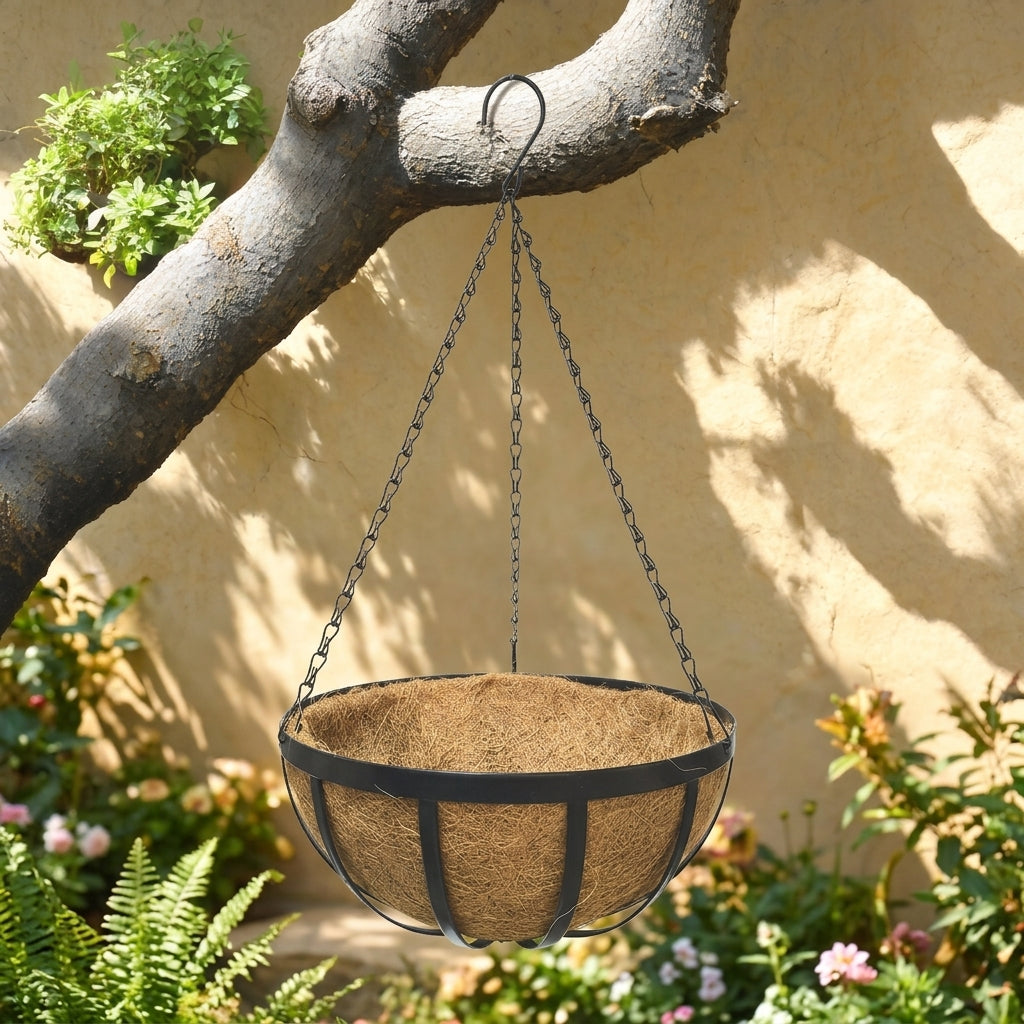 Plant Pots and Hanging Basket for Garden Decor, Coconut Fiber Lined Indoor Plant Pot with Chain, Rustic Wall Planter, Outdoor Plant Pot Piece