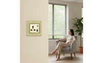 Decorative Socket with Faceplate Vintage Three-Pin Socket Retro Outlet Panel Ornate for Living Room, Bedroom, Hotel, Cafe