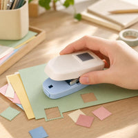 Paper Handheld Paper Punch Compact Handheld Paper Punch Easy-Topress-down Hole Punch for Crafters, Kids, Scrapbooking, Card Making, Classrooms